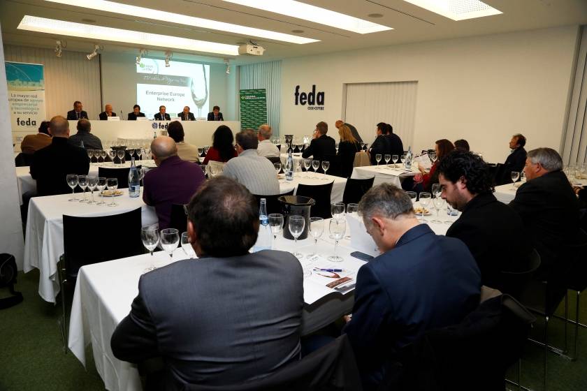 Desarrollo de &quot;Mejor con vino 2013&quot;, en la sede de FEDA.