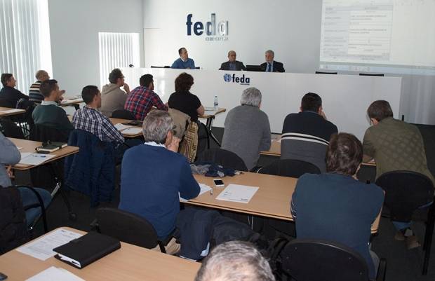 Fotografía de APECA reúne a constructores y sectores afines en una jornada sobre novedades legislativas en la clasificación de contratistas, ofrecida por FEDA