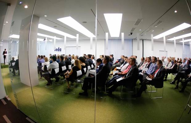 Fotografía de Foto retrospectiva de la Asamblea 2015 (11 de junio)., ofrecida por FEDA