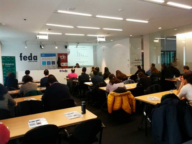 Fotografía de FEDA y su Enterprise Europe Network, gracias a la colaboración de Globalcaja, informó a más de treinta empresas asociadas sobre los principales cambios introducidos por los Incoterms® 2020, ofrecida por FEDA