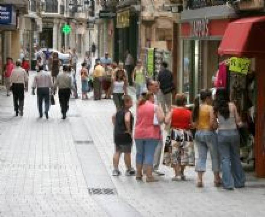 Fotografía de Comercio y sindicatos buscarán un acuerdo en el convenio el jueves, ofrecida por FEDA