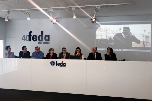 Fotografía de Campaña de la Plataforma por la Legalidad de FEDA para concienciar en el pago del IVA y poner en valor al empresario como creador de empleo, ofrecida por FEDA