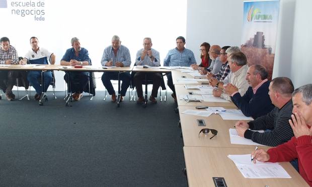 Fotografía de La Federación Nacional de Empresarios de  Máquinas Recolectoras celebra en FEDA  su primera Asamblea General, ofrecida por FEDA