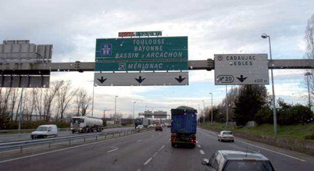 Fotografía de Ley Macron 2016. Representante Legal en Francia sector transporte, ofrecida por FEDA