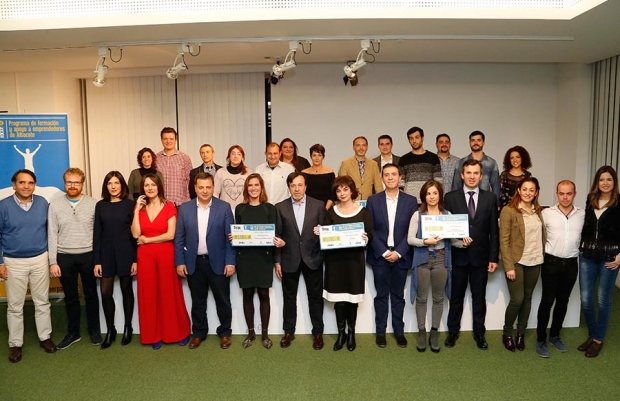 Fotografía de Tres mujeres emprendedoras son premiadas en la quinta edición del Programa Sherpa, de FEDA, Diputación, Ayuntamiento y BBVA, ofrecida por FEDA