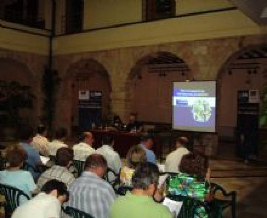 Fotografía de Jornada de FEDA sobre responsabilidad en prevención de riesgos laborales, ofrecida por FEDA