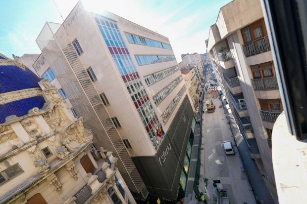 Fotografía de FECOM pide al Ayuntamiento la exención de tasas e impuestos municipales a los negocios de la calle Ancha, ofrecida por FEDA