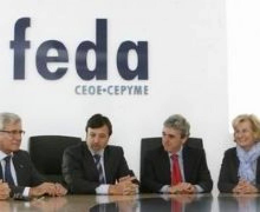 Fotografía de El consejero de Empleo aplaude la oferta formativa &quot;vanguardista&quot; de FEDA, ofrecida por FEDA