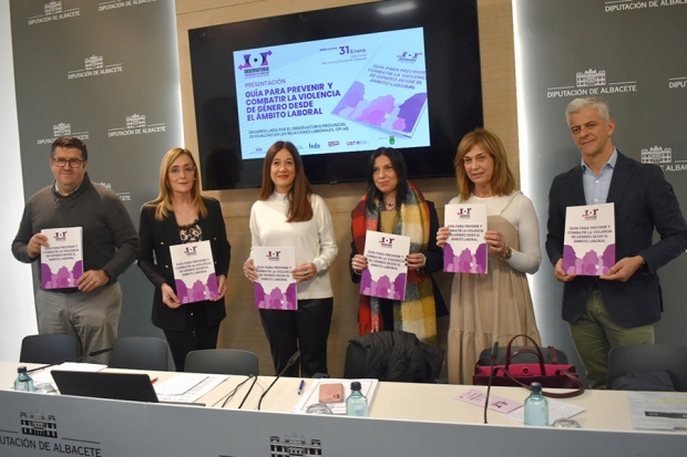 Fotografía de El Observatorio Provincial de Igualdad en las Relaciones Laborales, OPI AB, edita una guía para prevenir y combatir la violencia de género desde el ámbito laboral, ofrecida por FEDA