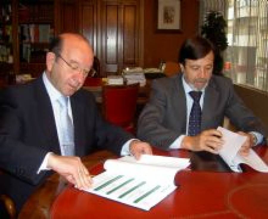 Fotografía de FEDA renueva su convenio de colaboración financiera con Caja Rural, ofrecida por FEDA