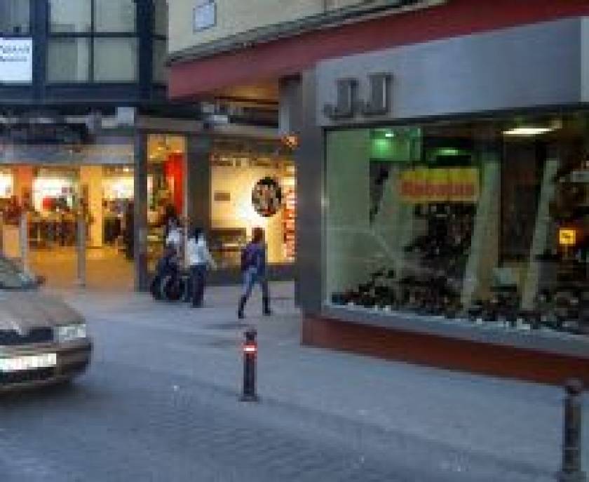 Los comerciantes, satisfechos por la modificación del periodo de rebajas