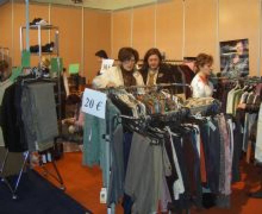 Fotografía de Todo preparado para un fin de semana de compras en Comerci@ 2009, ofrecida por FEDA