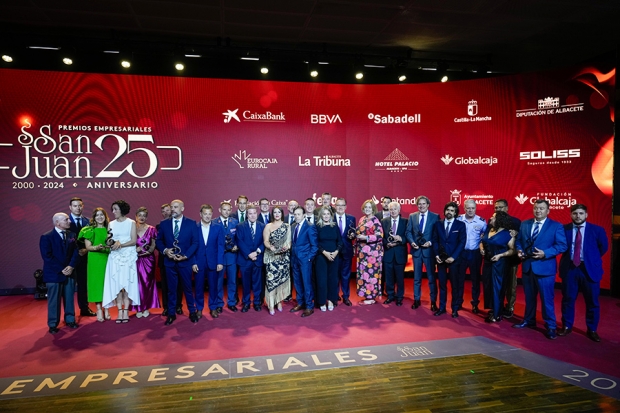 Fotografía de Los Premiados San Juan-25 Aniversario pusieron sobre el escenario de la Gala la grandeza de esta provincia, ofrecida por FEDA